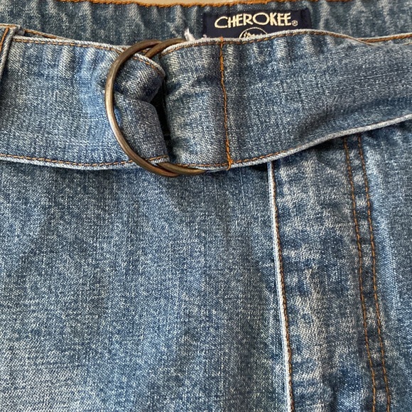 Gently used denim mini skirt in size 12 - Picture 2 of 6